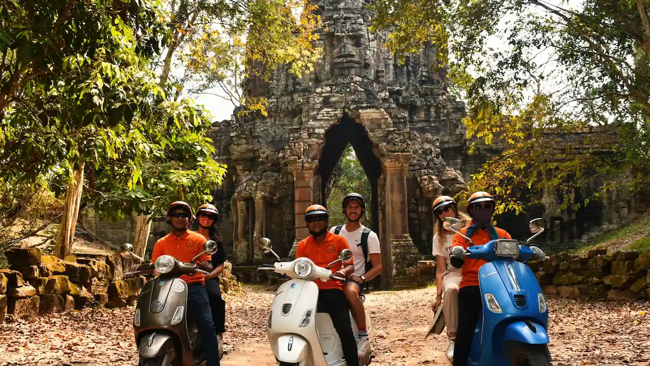 Angkor Temples by Vespa